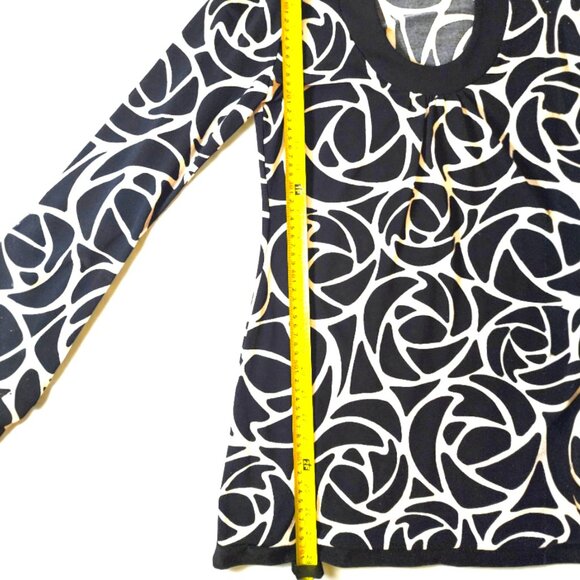 White House Black Market Tunic Top – Black & Ivory Rose Print – Stretch S - Picture 5 of 8